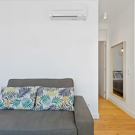 Daire Stunning 2 Bed Apt Sleeps 4, Nr Penha De Franca